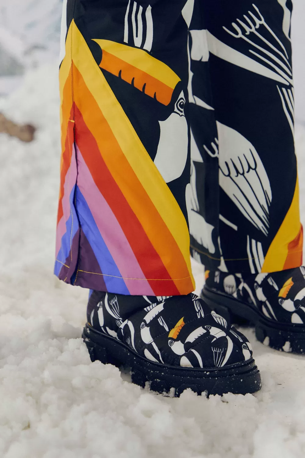 Black Graphic Toucans Ski Pants | FARM Rio Shop