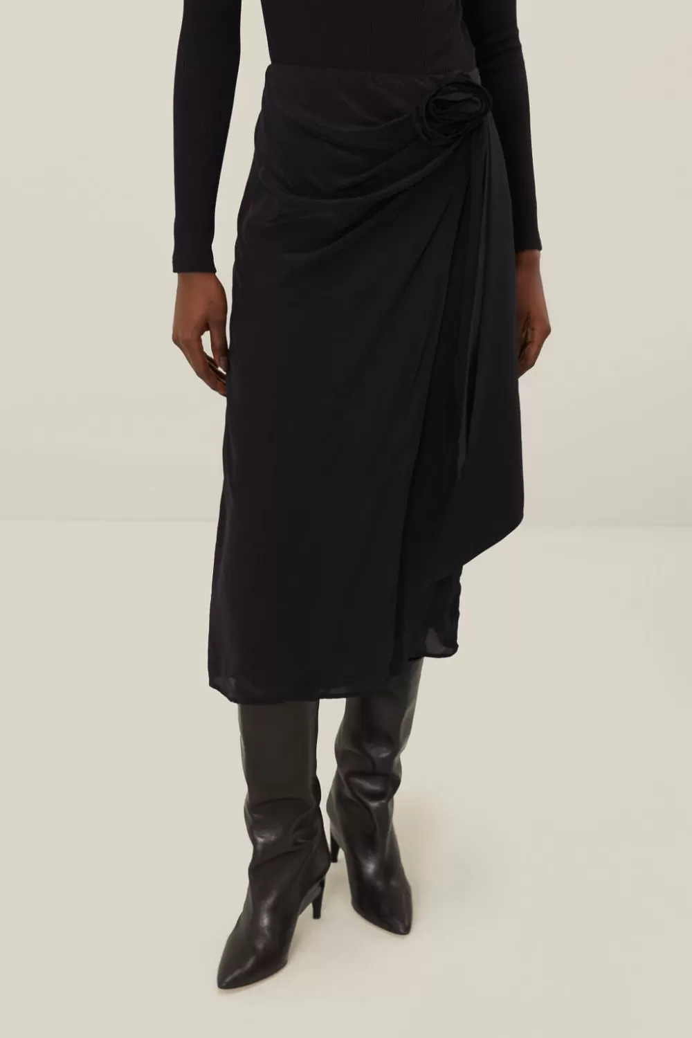 Black Midi Skirt | FARM Rio New