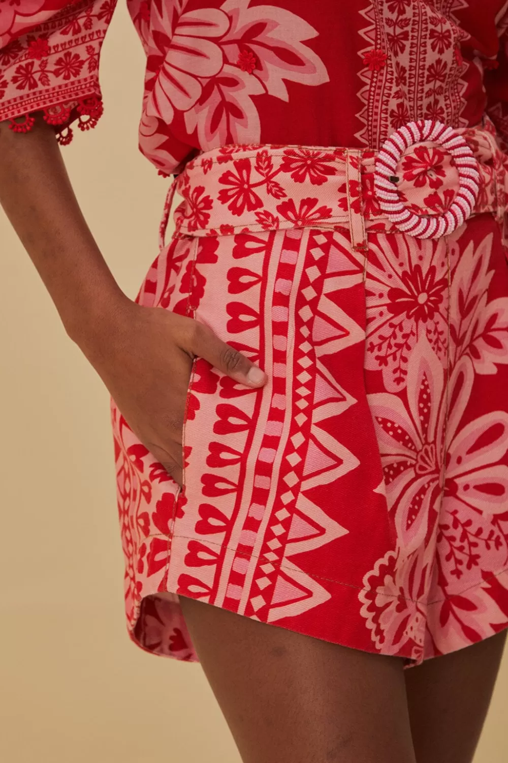 Flora Tapestry Red Shorts | FARM Rio Best