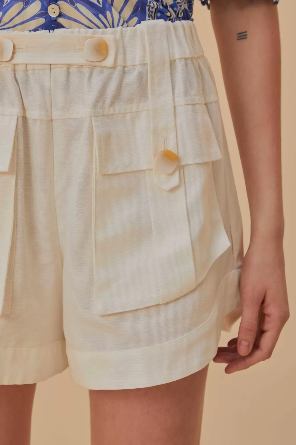 Off-White Cargo Pockets Shorts | FARM Rio Cheap