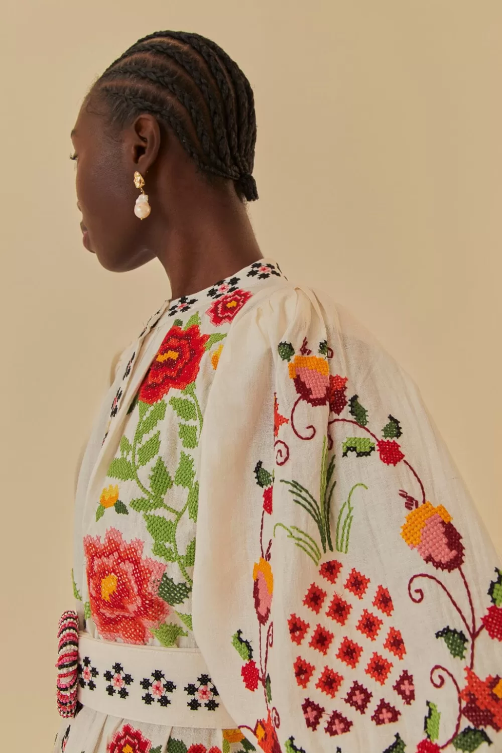 Off-White Embroidered Carmina Floral Short Sleeve Mini Dress | FARM Rio Online