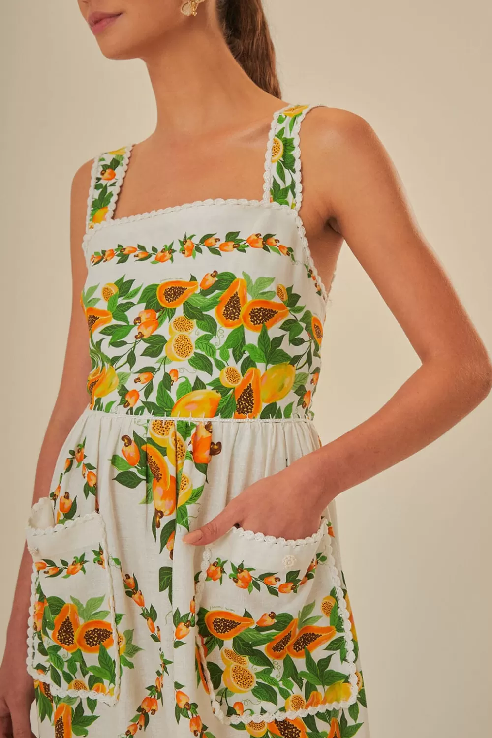 Off-White Papaya Salad Scarf LENZING™ ECOVERO™ Euroflax™ Maxi Dress | FARM Rio Shop
