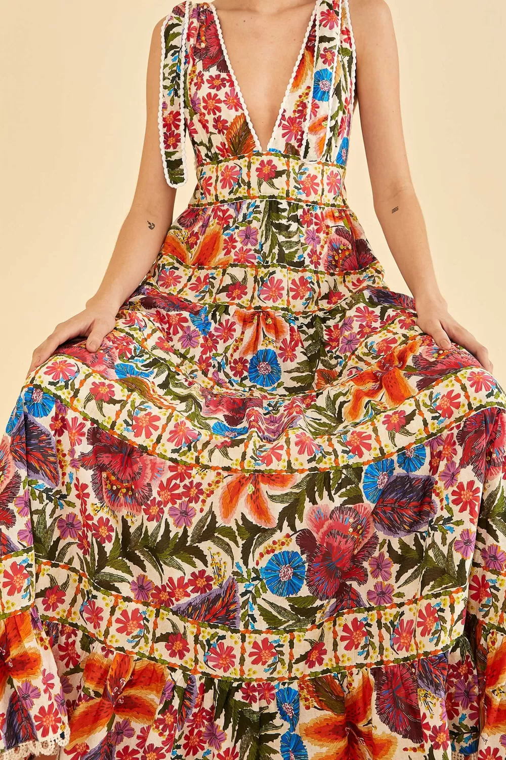 Off-White Tropical Yard Sleeveless Midi Dress | FARM Rio Best Sale