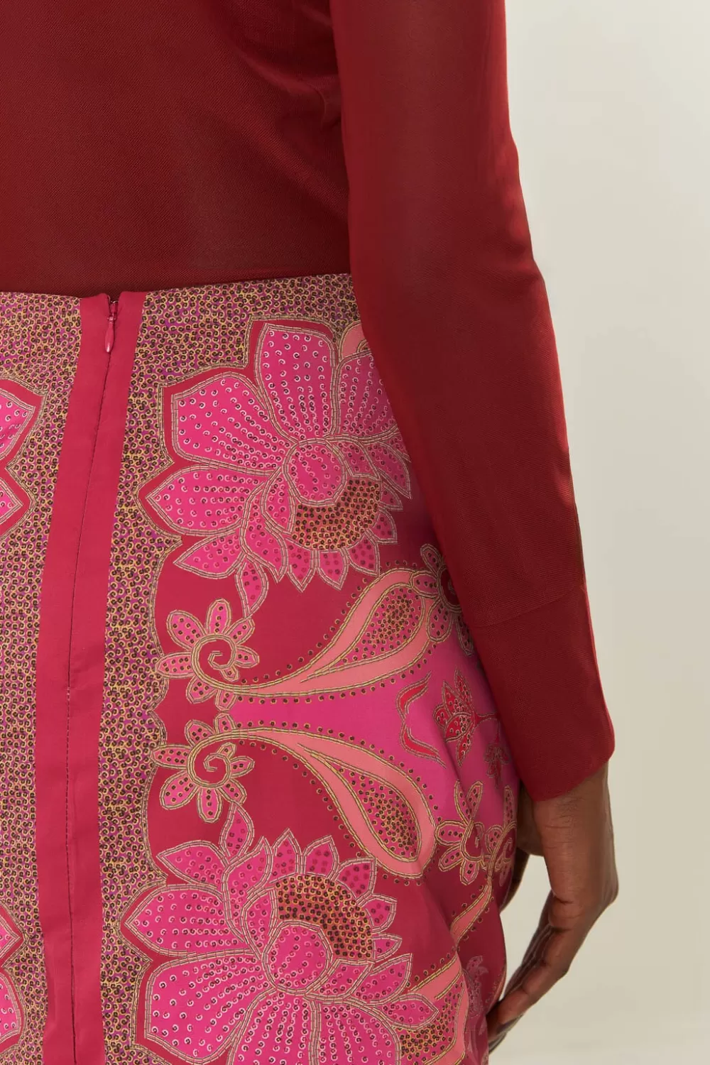 Red Floral Glam Scarf Tie Gathering Mini Skirt | FARM Rio Sale