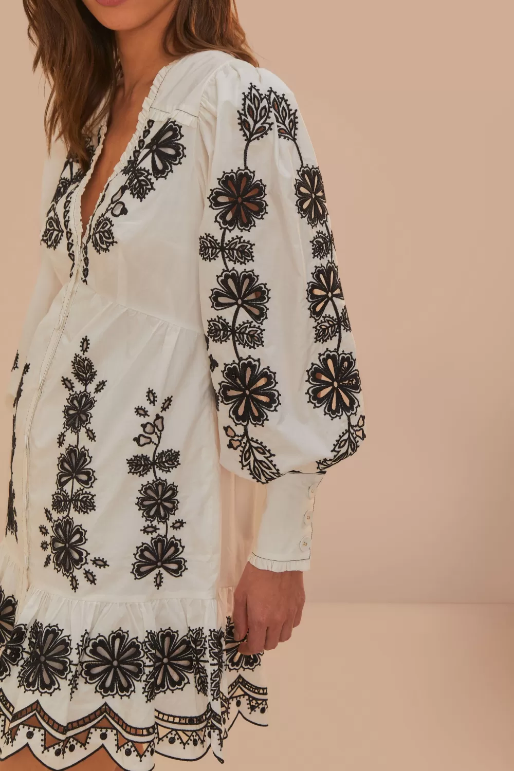 White Flowers Richelieu Mini Dress | FARM Rio Fashion